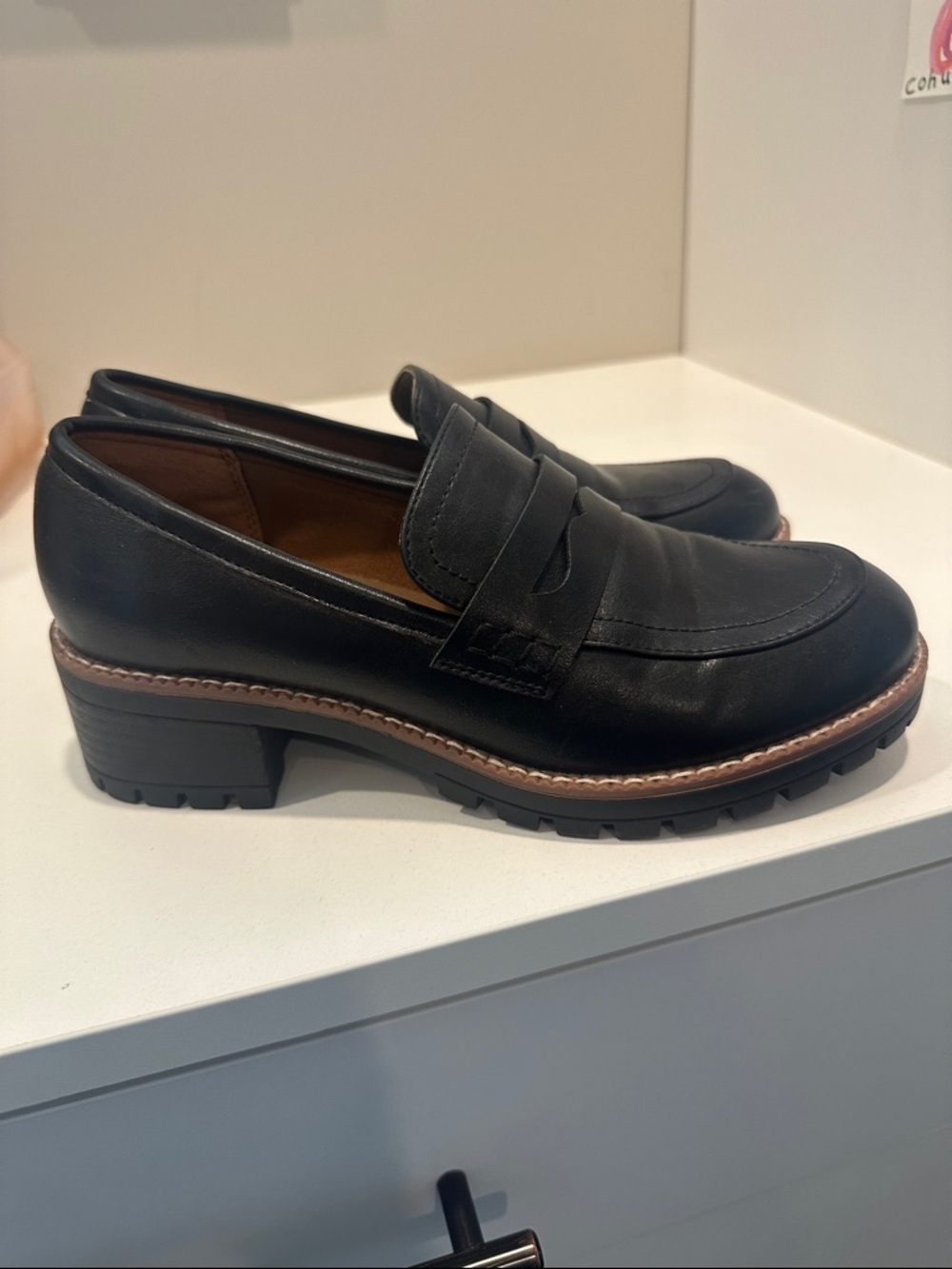 Dream Pairs Black Leather Lug Sole Penny Loafers